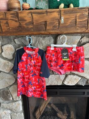 REI brand Girls Rash guard and Swim Skort. Size L.  14-16